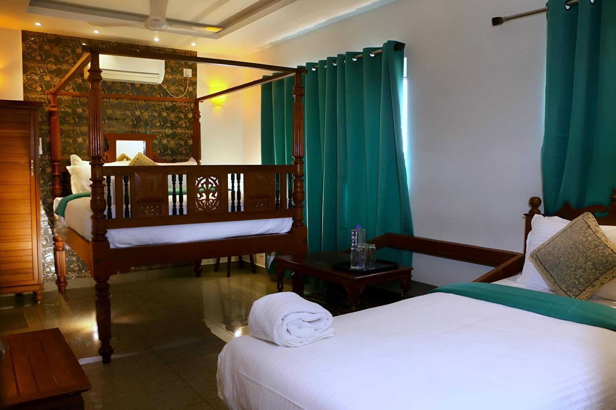 Le Holiday Inn Puducherry Exterior foto