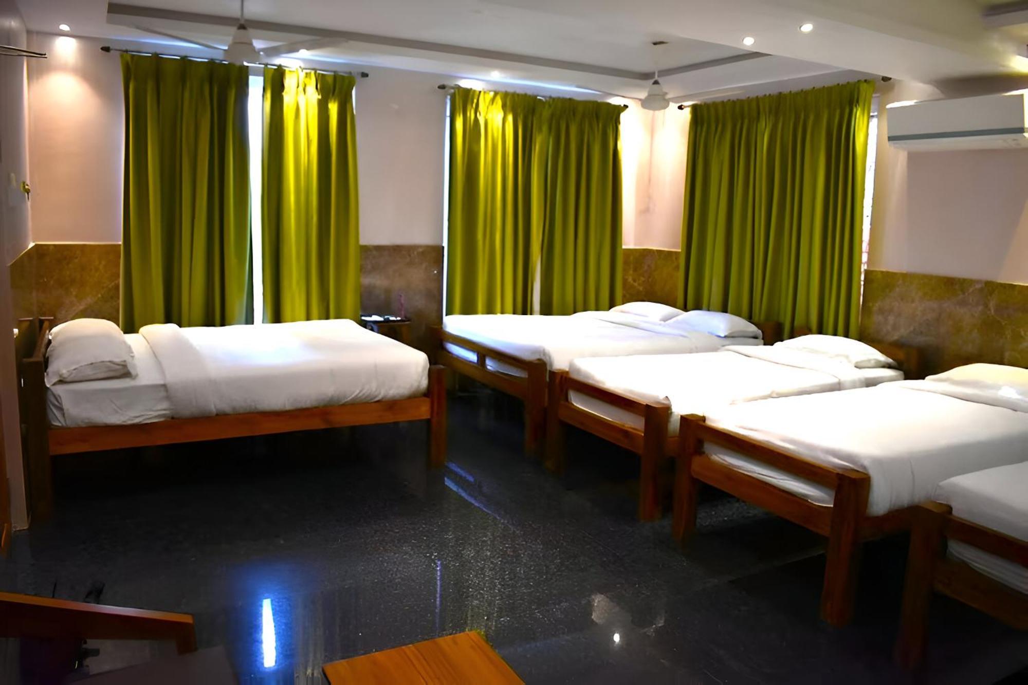 Le Holiday Inn Puducherry Exterior foto